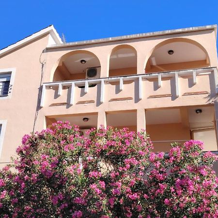 Apartments Eufemija Novalja Kültér fotó