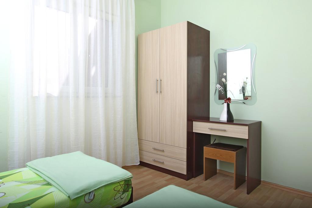 Apartments Eufemija Novalja Kültér fotó